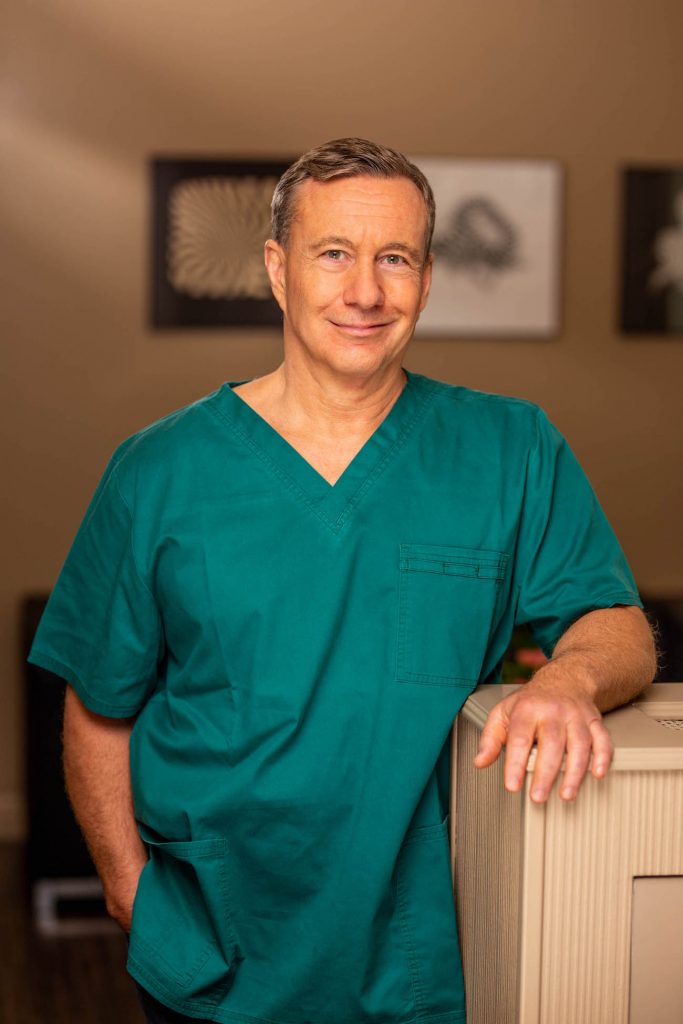 Ivan Decker dentiste en Hongrie